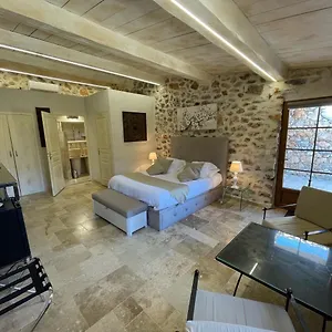 https://domaine-de-majastre.fr-provencehotel.com
